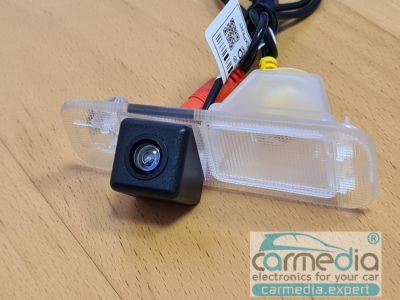 Камера заднего вида CarMedia CMD-7236K CCD-sensor Night Vision (ночная съёмка) для автомобилей Kia RIO Sedan (2011-2018), Kia Rio (DC) Хэтчбек (2000-2002) в планку над номером, купить CarMedia CMD-7236K CCD-sensor Night Vision (ночная съёмка), доставка Ca