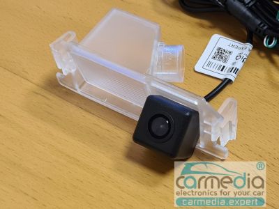 Камера заднего вида CarMedia CM-7336K CCD-sensor Night Vision (ночная съёмка) для автомобилей Kia Rio Седан (с 2017г.в. по 2019г.в.) в планку над номером, купить CarMedia CM-7336K CCD-sensor Night Vision (ночная съёмка), доставка CarMedia CM-7336K CCD-sen