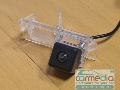 Камера заднего вида CarMedia CM-7217-2K CCD-sensor Night Vision (ночная съёмка) для автомобилей Renault Megane III (с 2008г.в. по 2015г.в.) в планку над номером, купить CarMedia CM-7217-2K CCD-sensor Night Vision (ночная съёмка), доставка CarMedia CM-7217