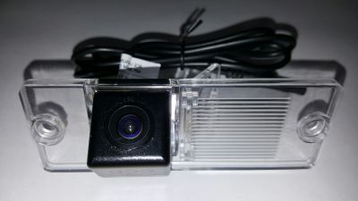 CarMedia CM-7581S-PRO CCD-sensor Night Vision (ночная съёмка) с линиями разметки (Линза-Стекло) Цветная штатная камера заднего вида для автомобилей Mitsubishi Pajero III, IV в плафон подсветки номера